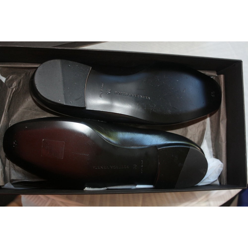 Bottega Veneta Women's Black Intrecciato Leather Penny Loafers - Size 36 - Picture 3 of 12